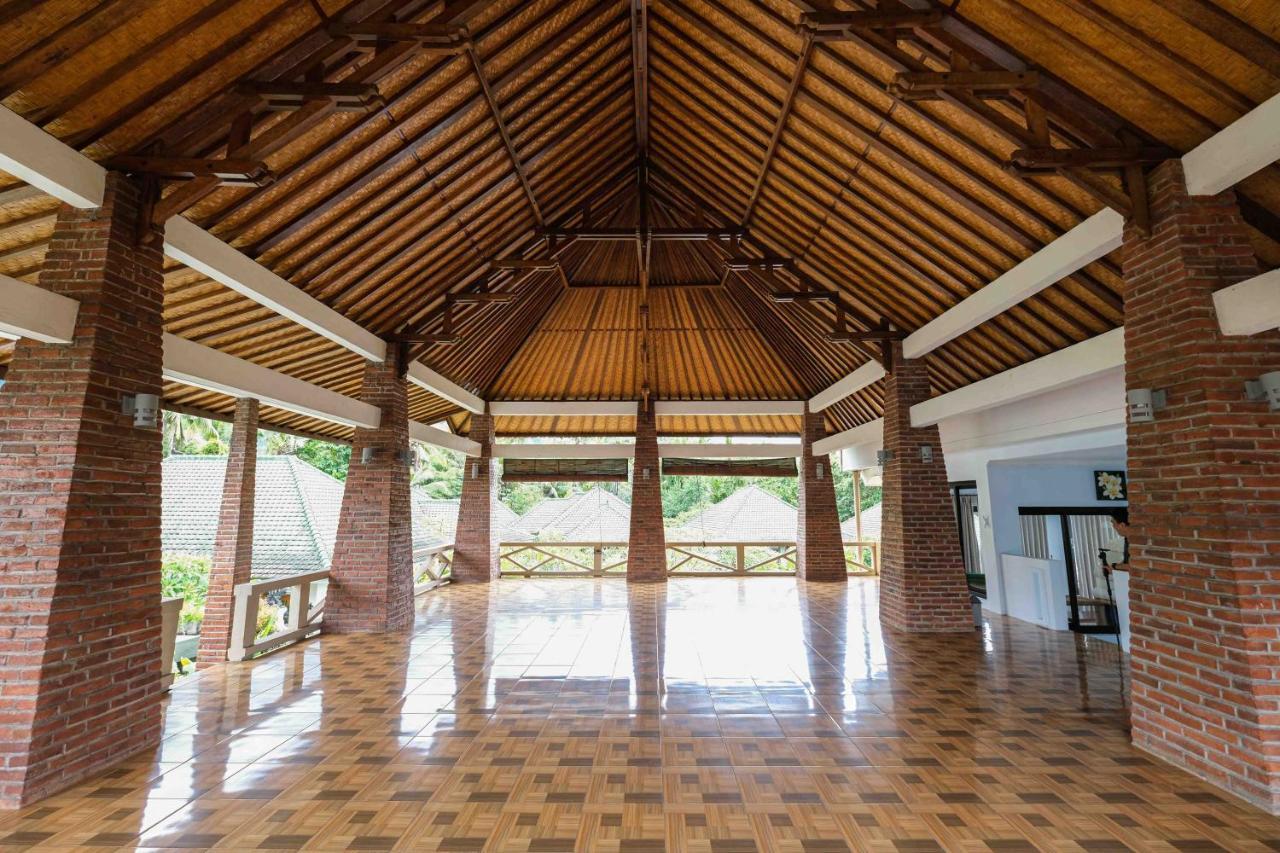 Poinciana Resort Tejakula Exterior photo